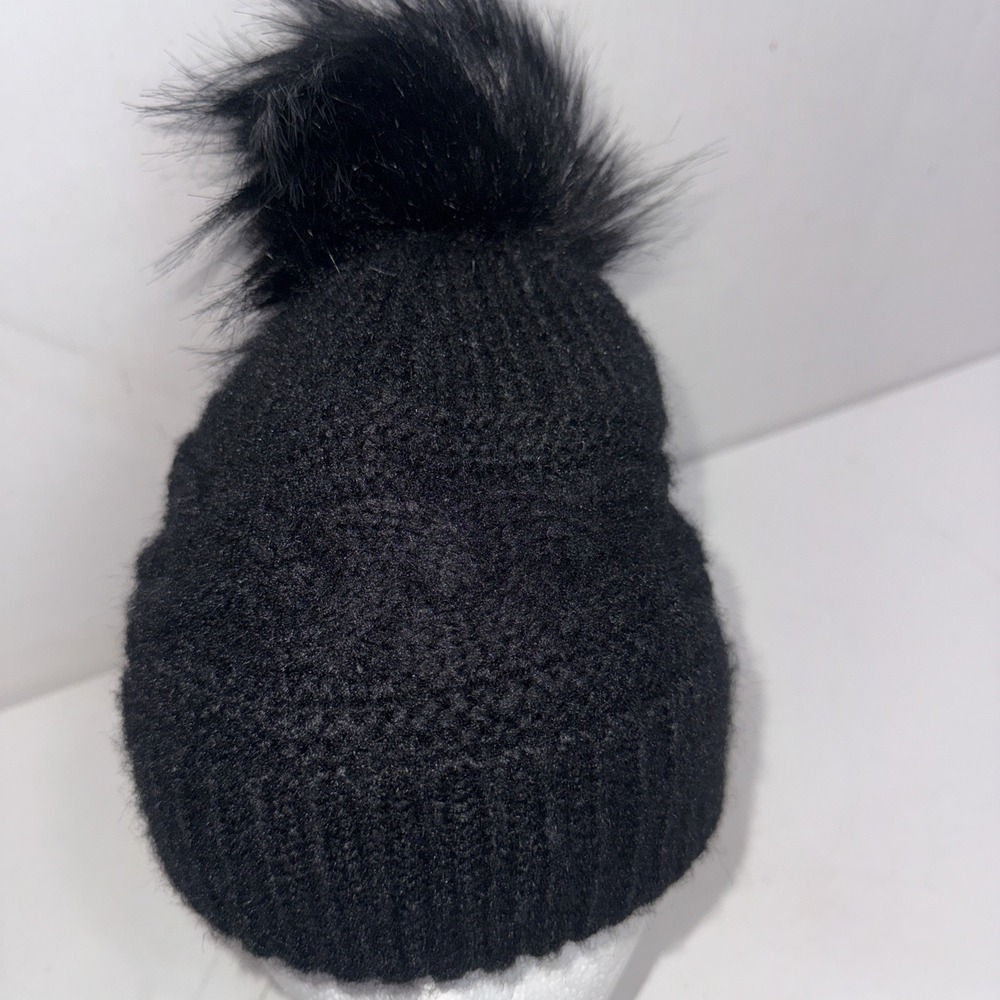 Aerie Black Knit Toboggan Ski Winter Weather One Size Hat Cap Pompom‎ Beanie